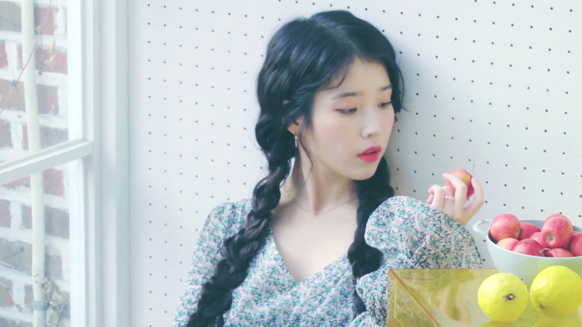 跨洋焦点战，爱德华兹狂飙40分率尼克斯力克吉林队，证明巨星本色