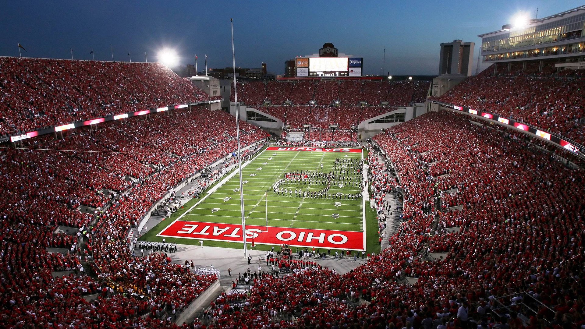 开云sport-双城记，英超争冠之夜的硝烟与硬仗之王西亚卡姆的战场